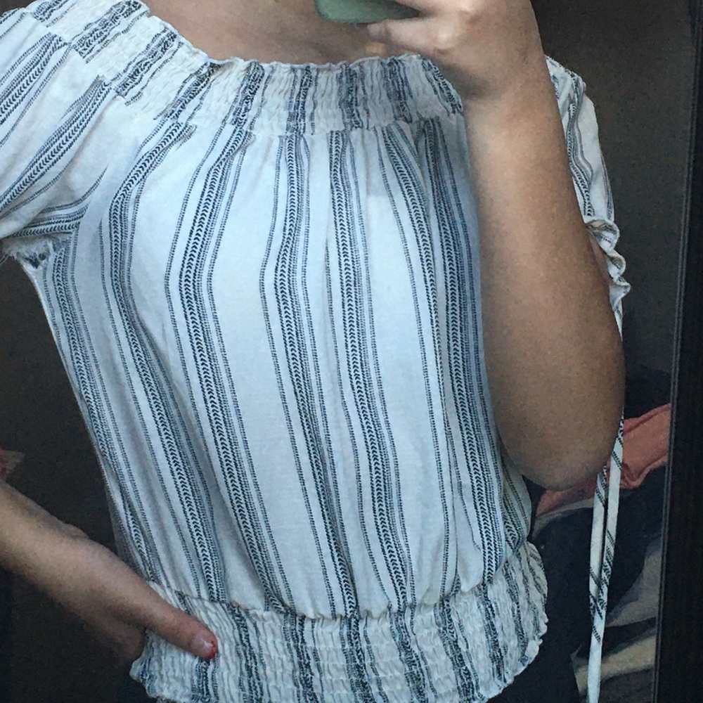 Shirt - Picture 2 of 3
